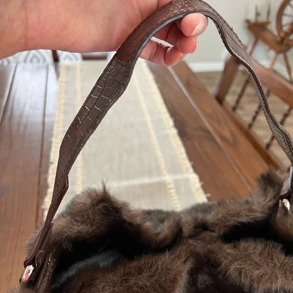 Bath and Body Works Tote Bag Purse Brown Bear Luxe Faux Fur Slouchy Style 16x16 - Picture 4 of 7